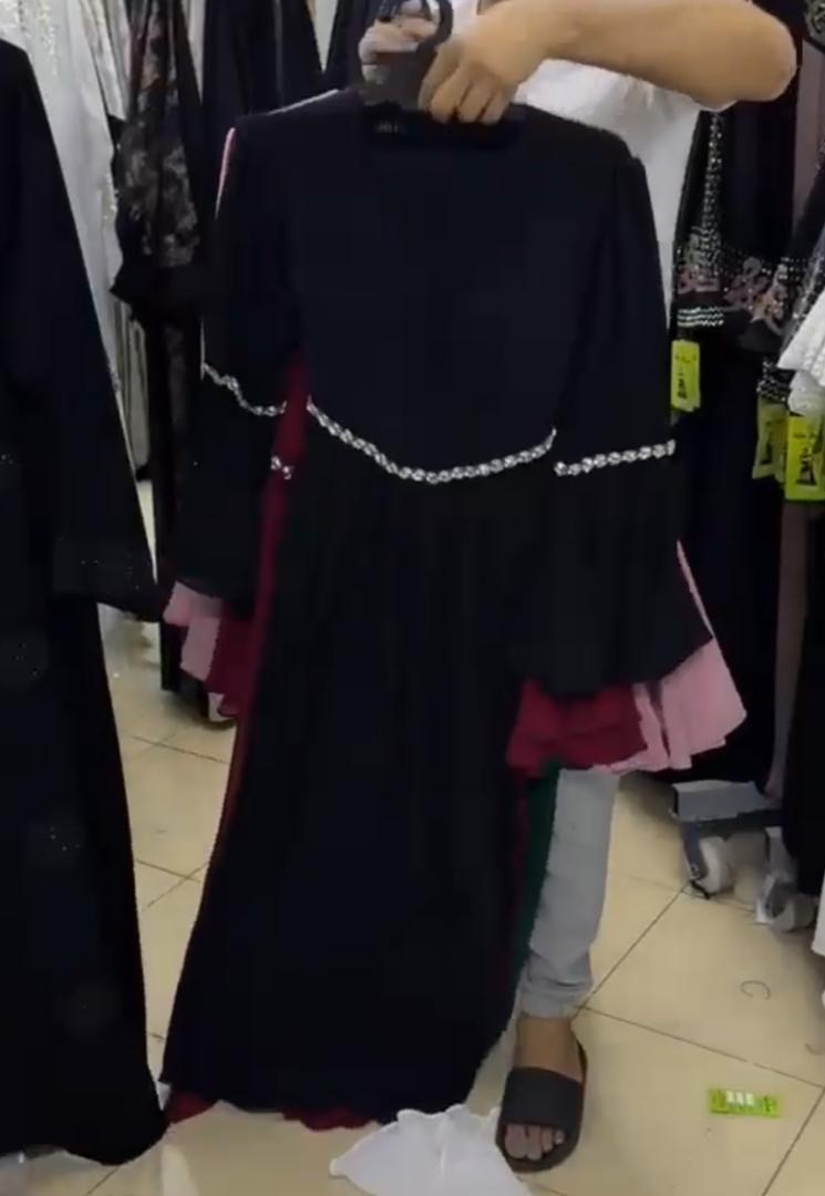 Abaya Noire Doublure Rose