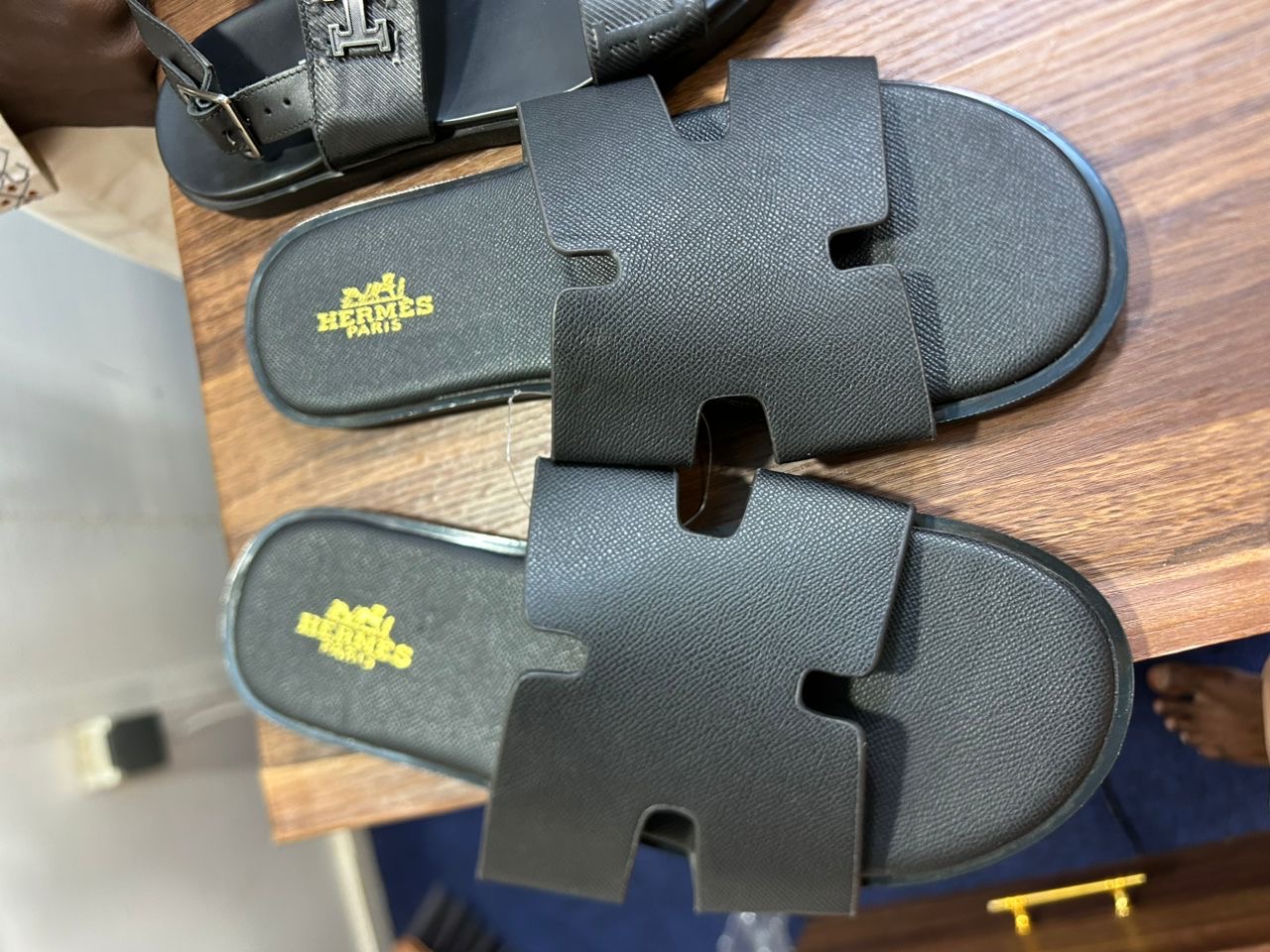 Claquettes Hermès Noires